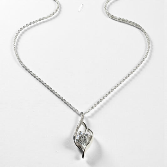 COLLANA IN ARGENTO CON PENDENTE GOCCIA E PIETRA BIANCA