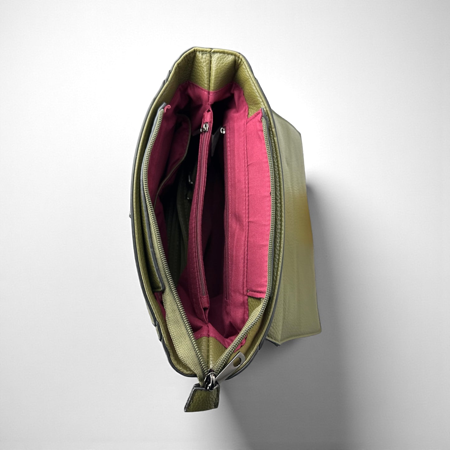 BORSA A MANO CON CHIUSURA A PATTA