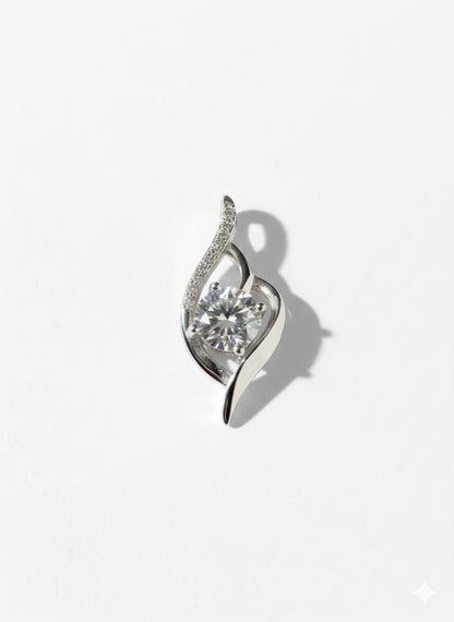 COLLANA IN ARGENTO CON PENDENTE GOCCIA E PIETRA BIANCA